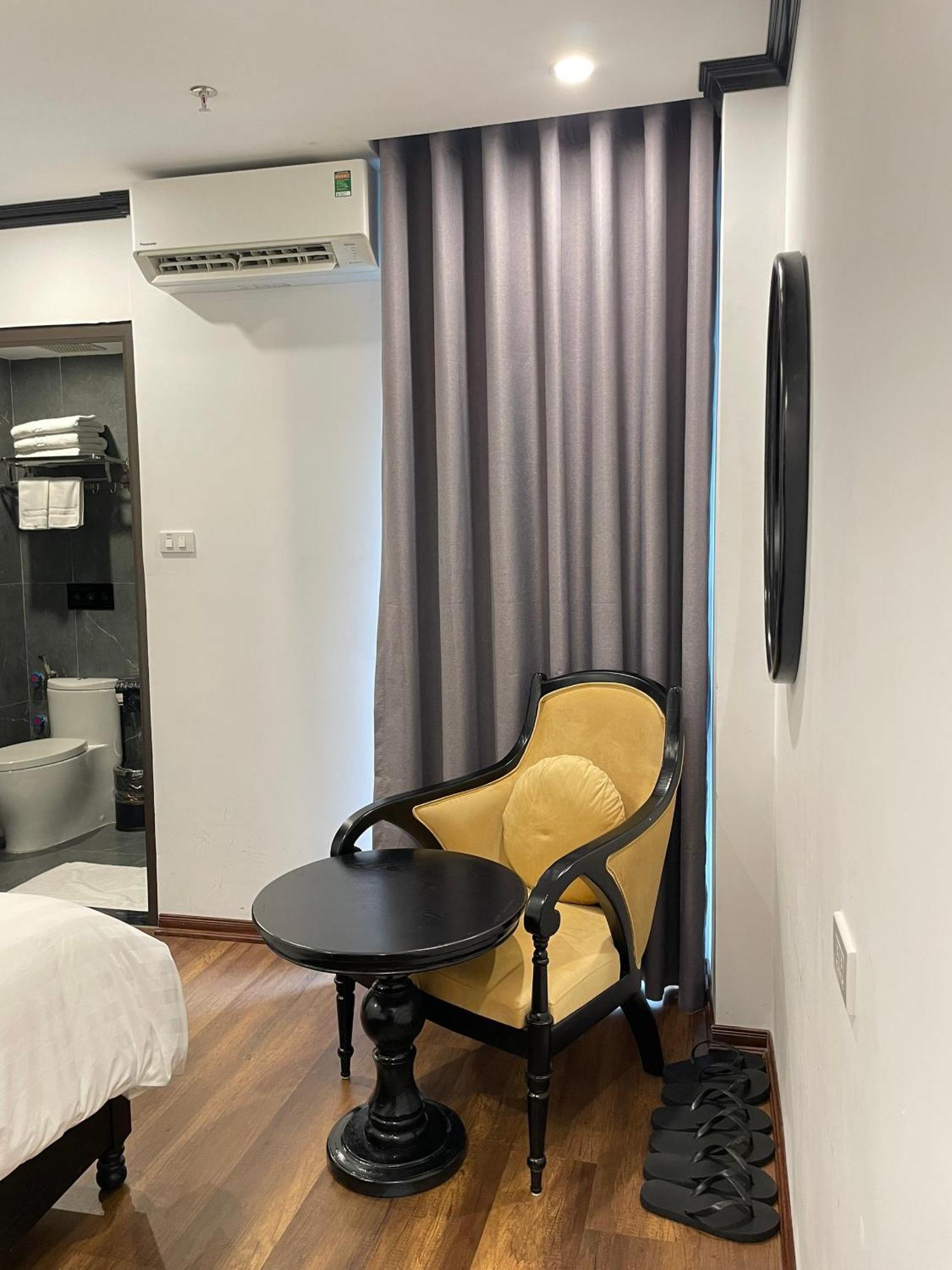 Aquarius Premium Hotel Hanoi Exterior foto
