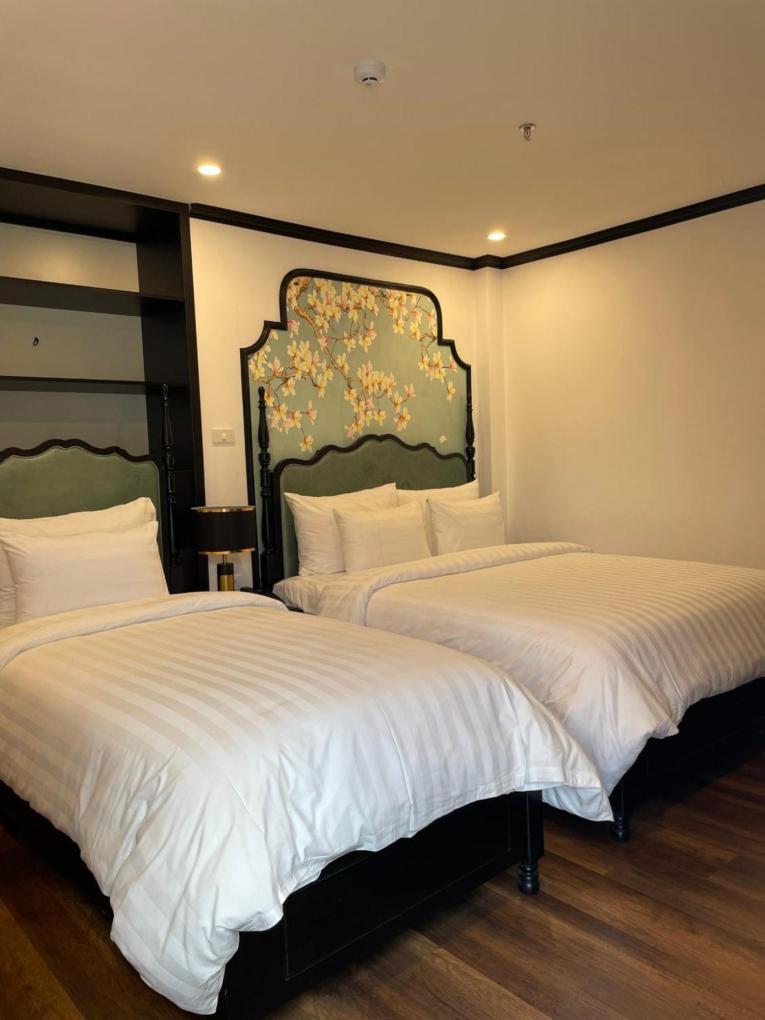 Aquarius Premium Hotel Hanoi Exterior foto