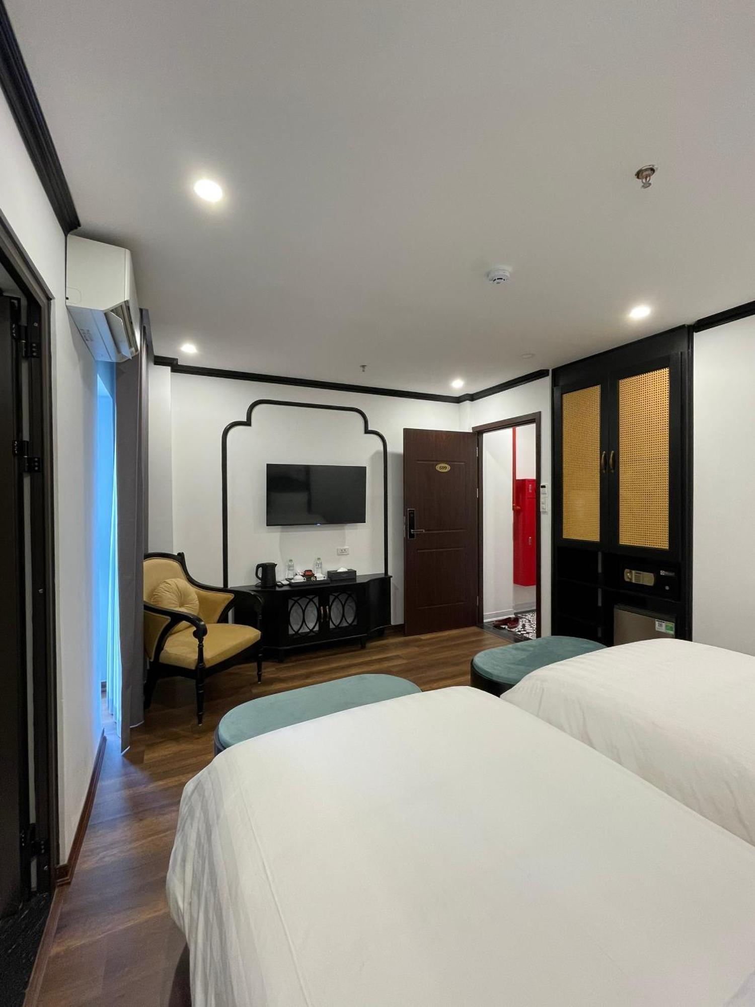 Aquarius Premium Hotel Hanoi Exterior foto
